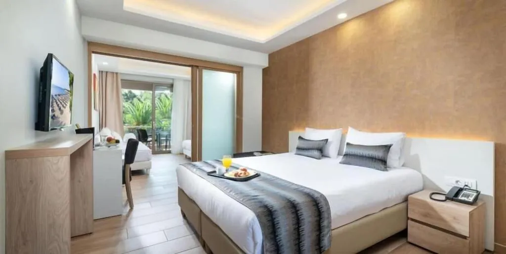 Room, Poseidon, Thessaloniki