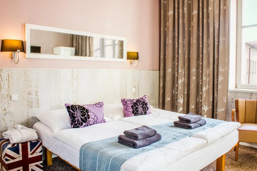 DOUBLE SUPERIOR Room, Royal Court Hotel, Prague