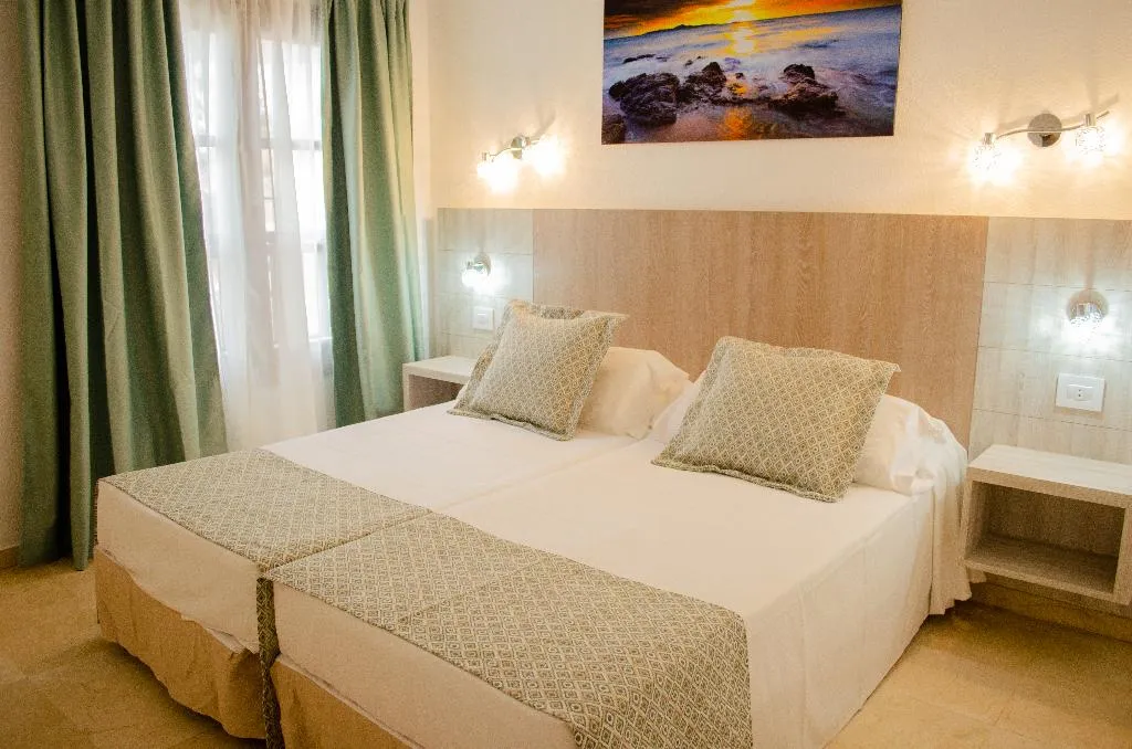 APARTMENT CAPACITY 5 TWO BEDROOMS Room, klayman Olivina Aparthotel, Tenerife