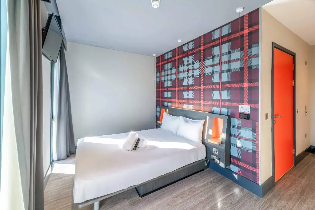 DOUBLE Accessible Room, easyHotel Dublin City Centre, Dublin