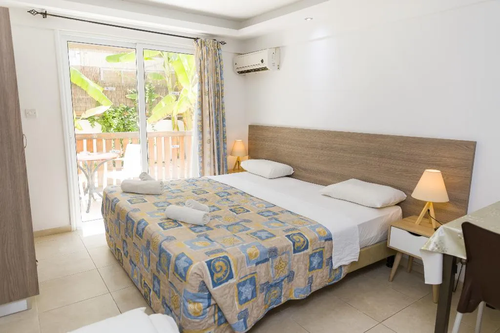 STUDIO STANDARD Room, Alecos Hotel Apts, Cyprus