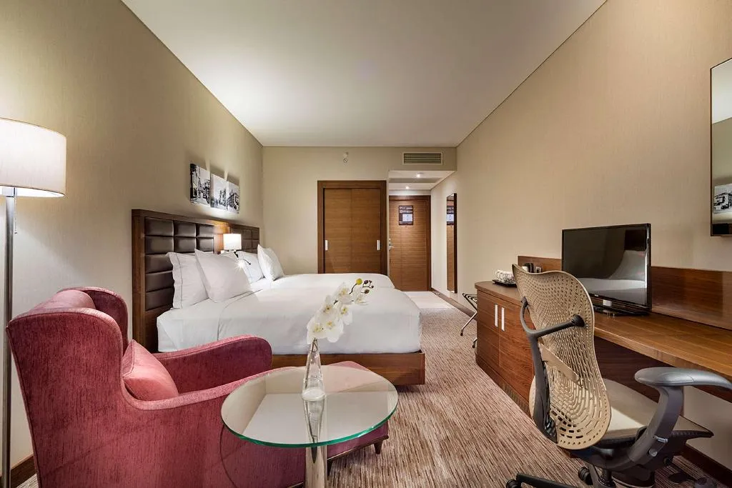 TWIN STANDARD Room, Hilton Garden Inn Izmir Bayrakli, Izmir