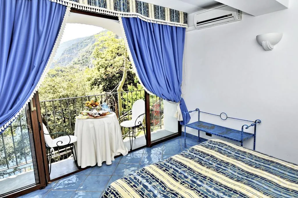 General view, La Conca Azzurra, Naples