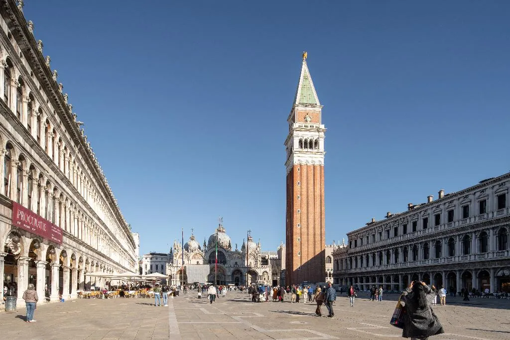 Sports and Entertainment, Cavalletto E Doge Orseolo, Venice