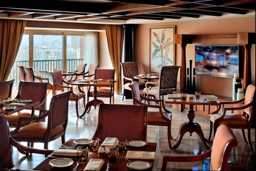 SUITE KING SIZE BED Room, Cairo Marriott hotel & Omar Khayyam Casino, Cairo