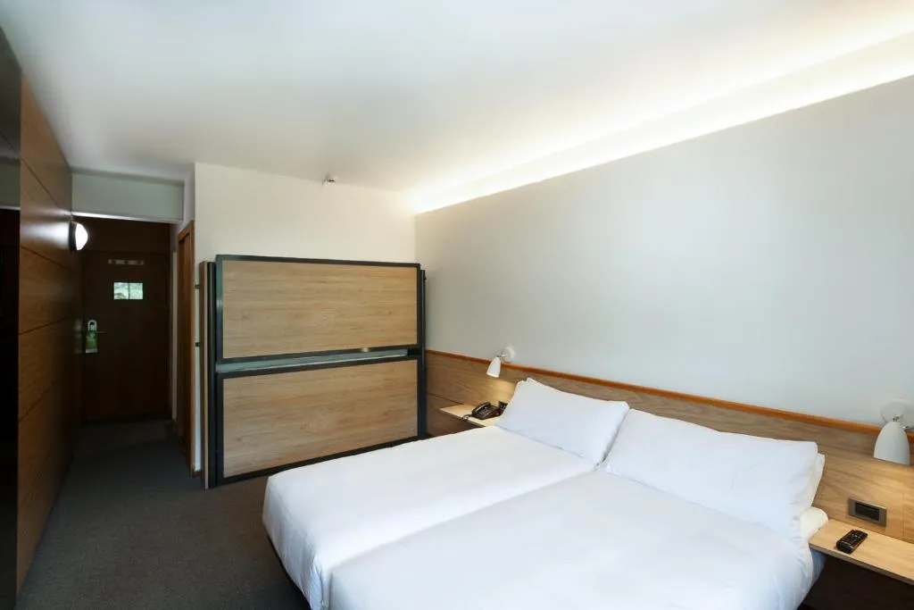Double or Twin WITH TERRACE Room, Alp Hotel Masella, Costa Brava