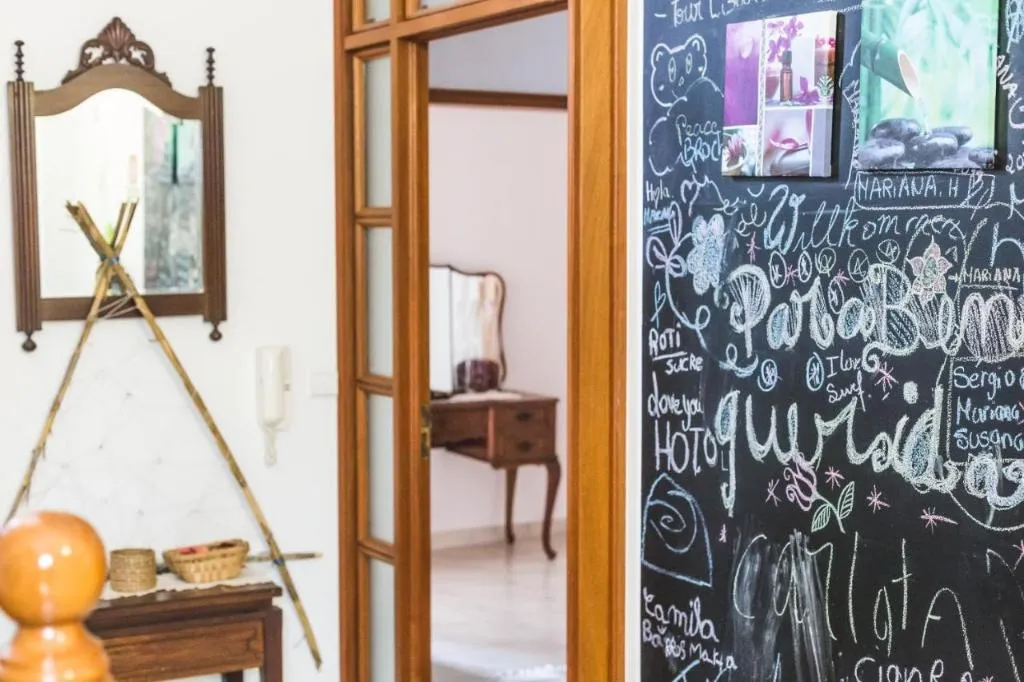 Lobby, Ericeira Chill Hill Hostel & Private Rooms, Lisbon
