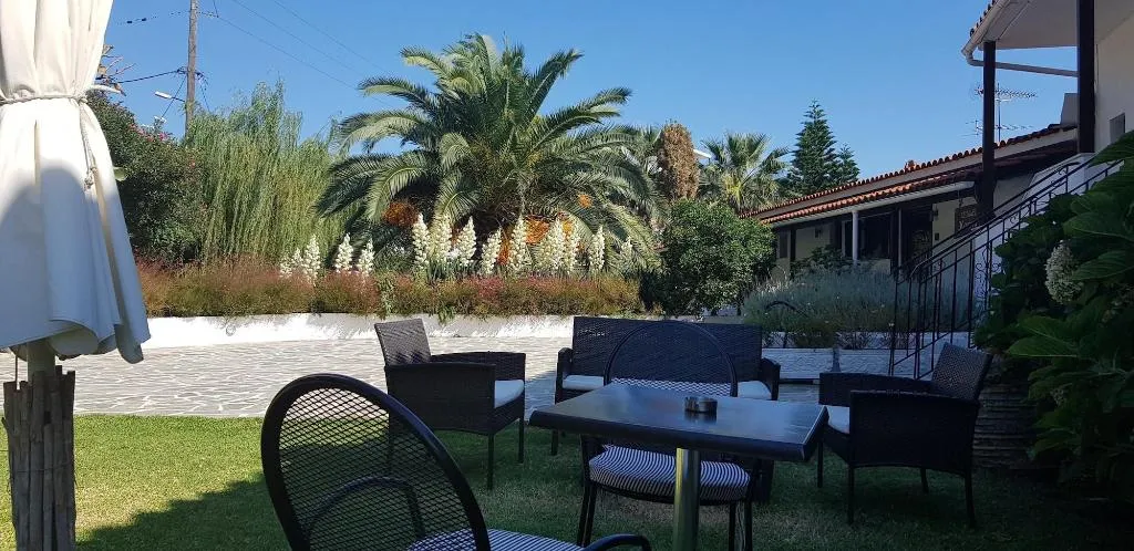 Room, Villa Karina - Near Achladies Beach, Skiathos