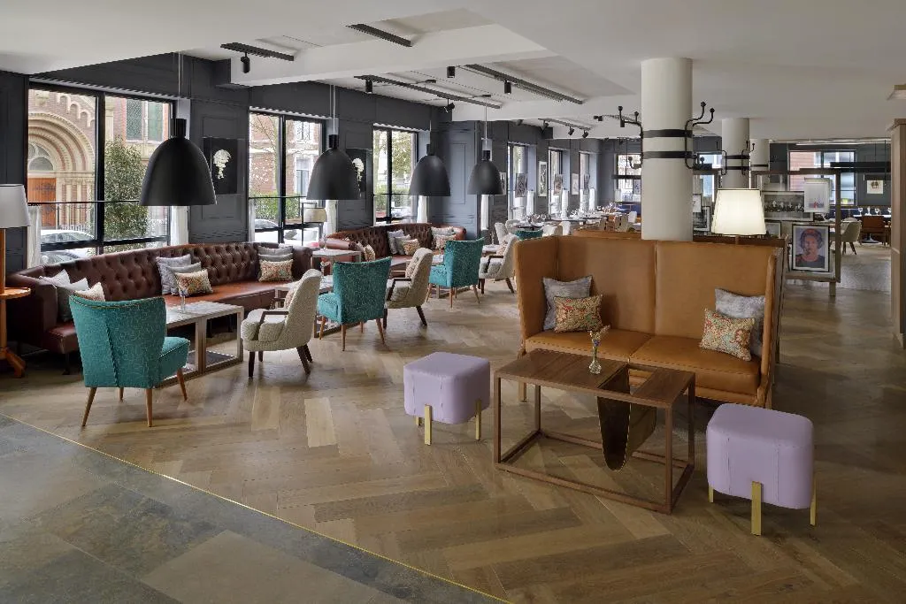 Lobby, Movenpick Hotel The Hague, Amsterdam