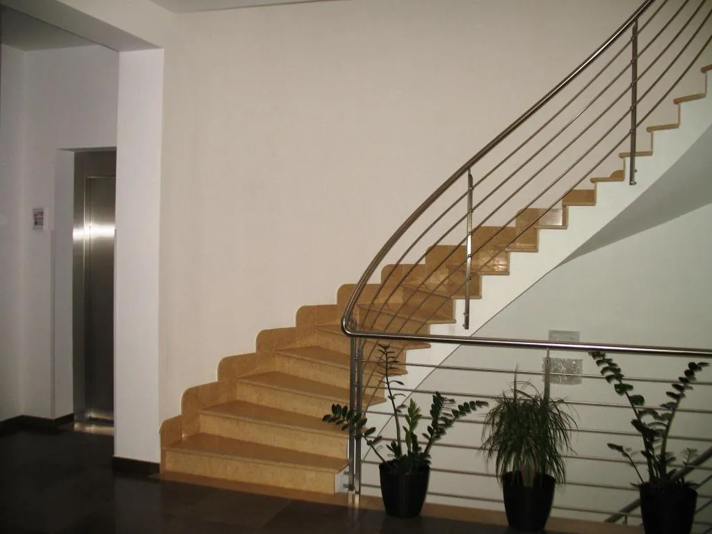 Lobby, Sikania, Palermo