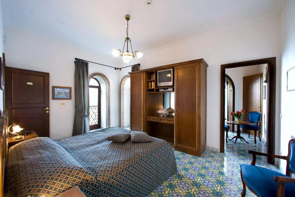 SUITE STANDARD Room, La Tonnarella, Naples