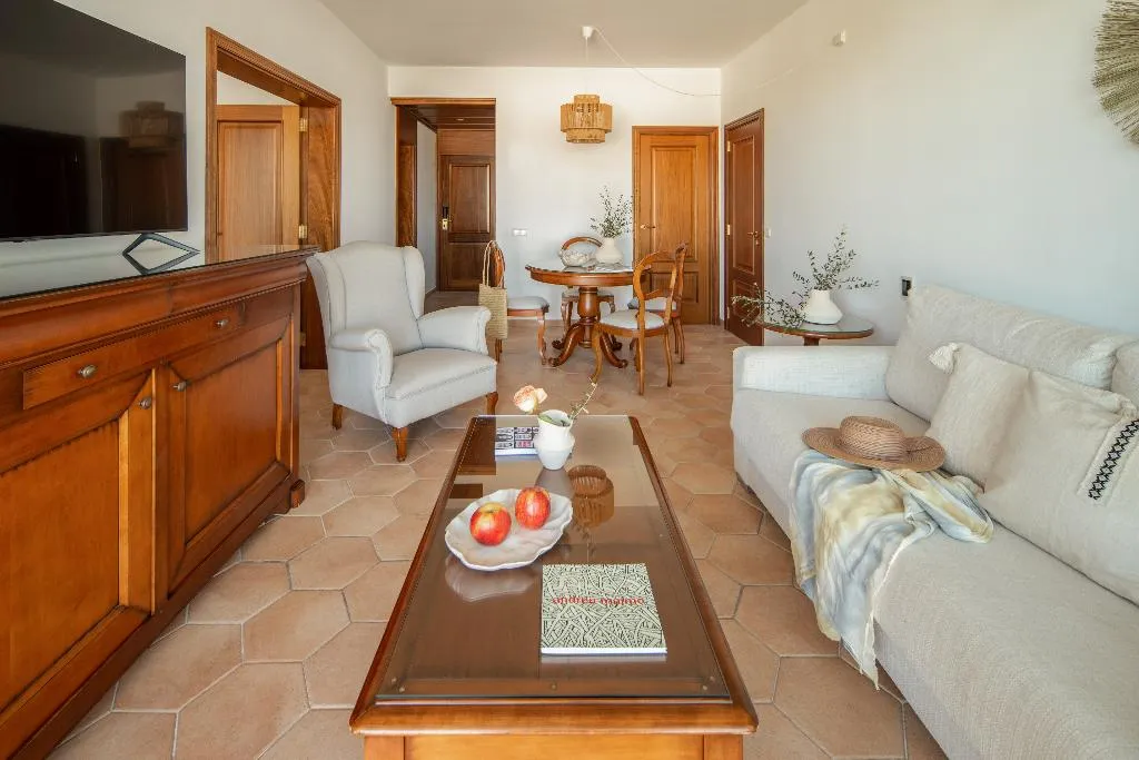 JUNIOR SUITE STANDARD Room, Melia Cala d'Or Boutique Hotel, Majorca