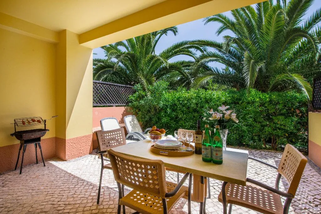 VILLA TWO BEDROOMS Room, Jardim da Meia Praia, Algarve