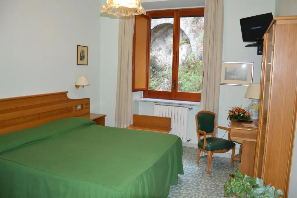 DOUBLE WITH VIEWS Room, La Bussola, Naples