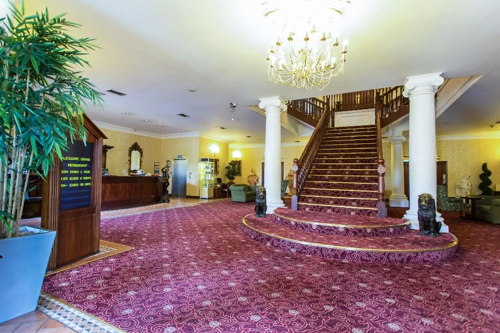 Lobby, Sheldon Park Hotel & Leisure Centre, Dublin