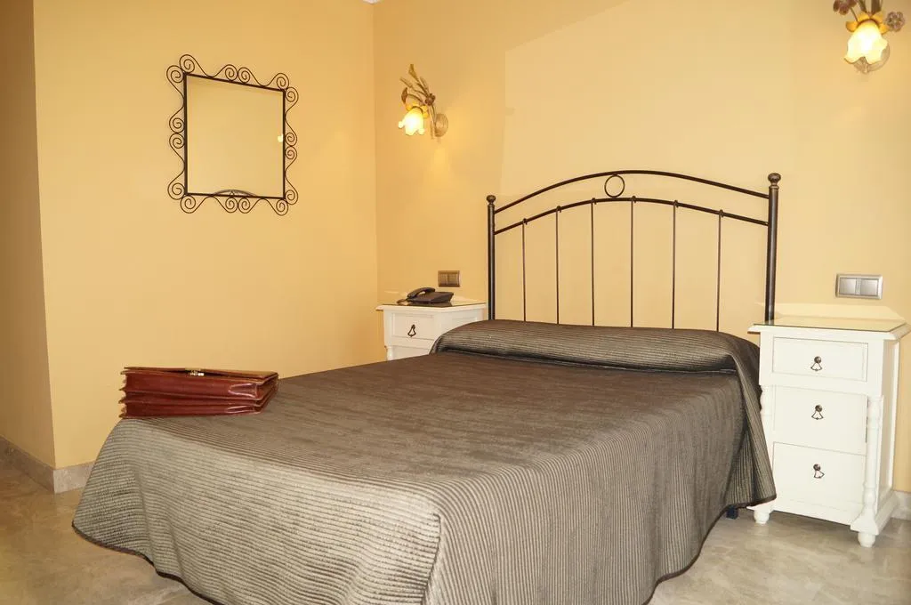 Room, Caballero Errante, Madrid