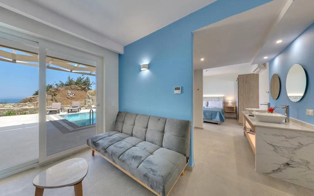 SUITE TWO BEDROOMS WITH PRIVATE POOL Room, Spiros-Soula Family Hotel & Thematic Suites, Crete