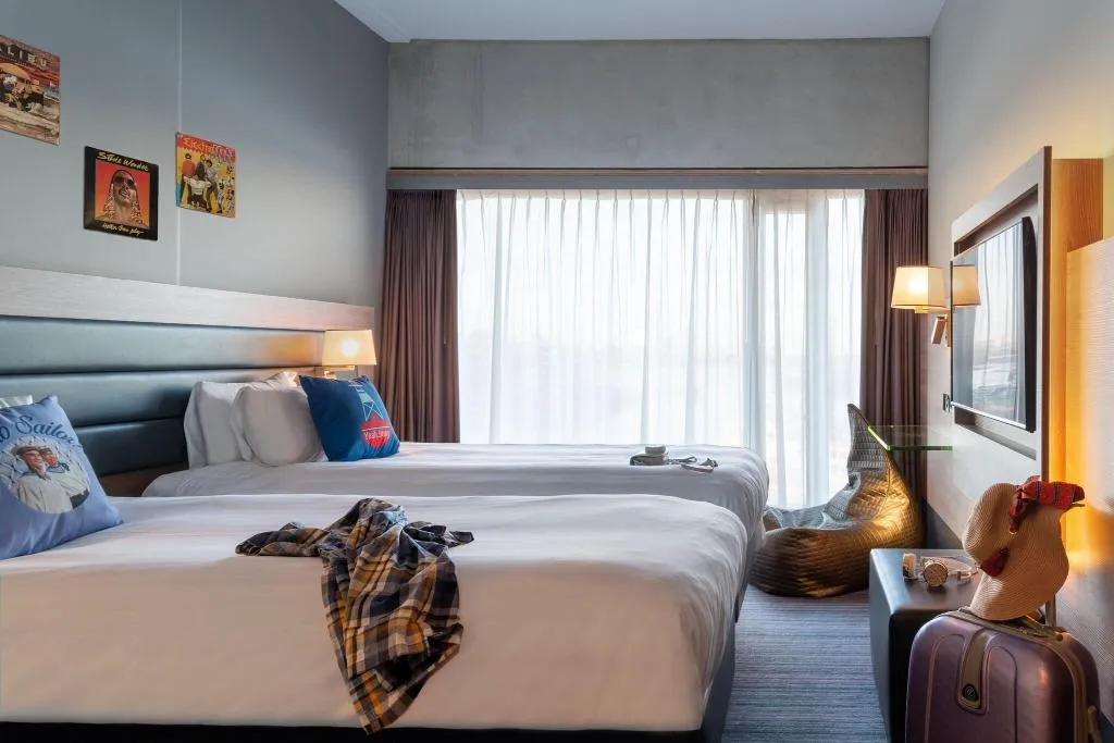 Room, Moxy Amsterdam Houthavens, Amsterdam