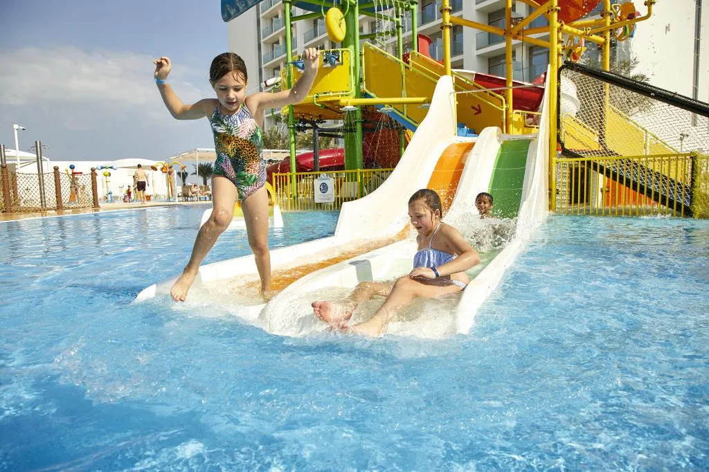 Sports and Entertainment, Hotel Riu Dubai - All Inclusive, Dubai