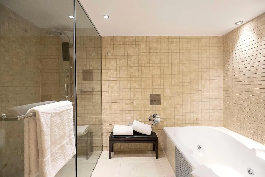 Room, Hyatt Regency Barcelona Tower, Barcelona