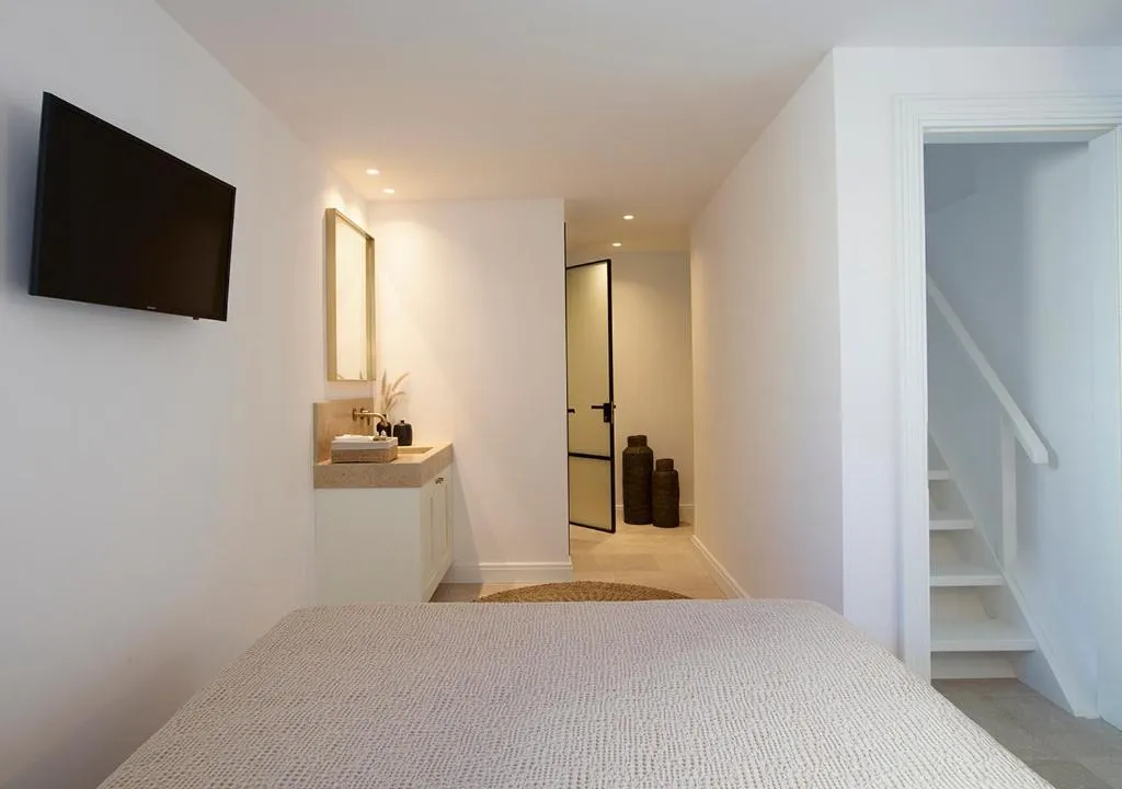 HOME TWO BEDROOMS WITH PRIVATE POOL Room, Bonzoe Suites & Villas, Mykonos