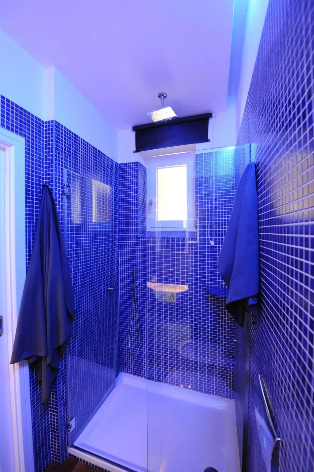 Room, Sorrento Center Suite, Naples
