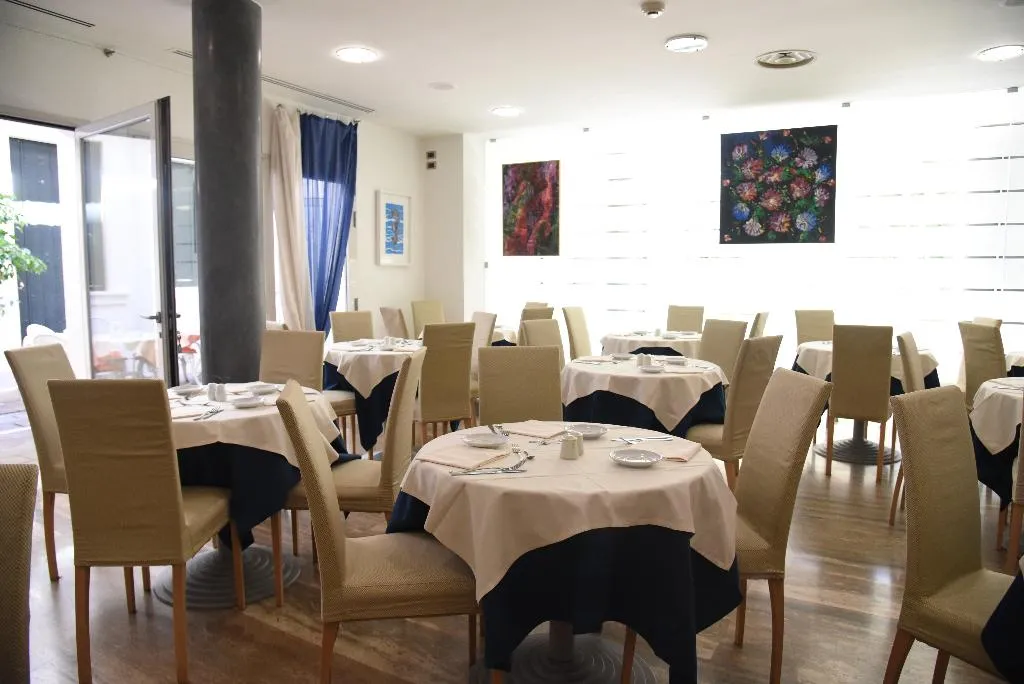 Restaurant, Duca D'Aosta, Venice