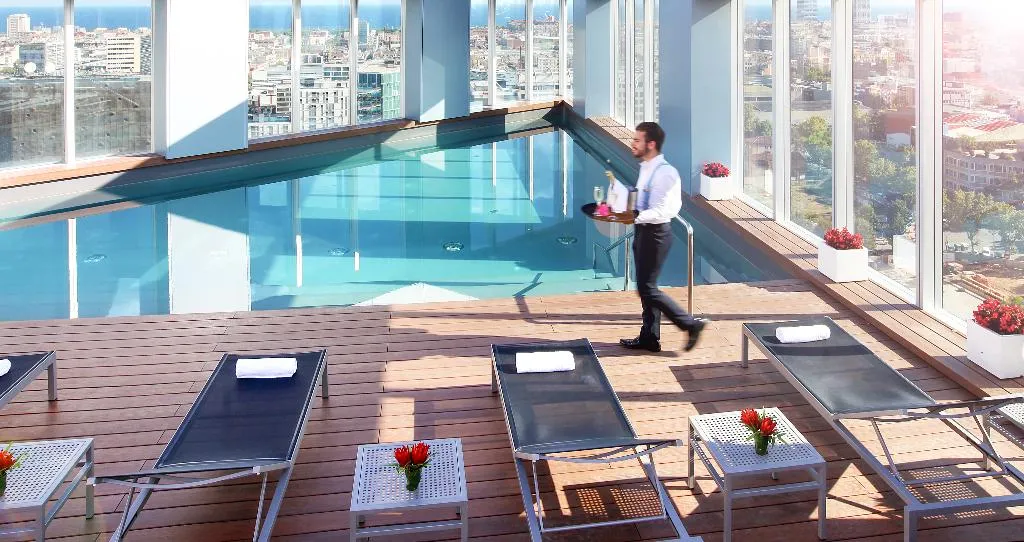 Pool, Novotel Barcelona City, Barcelona