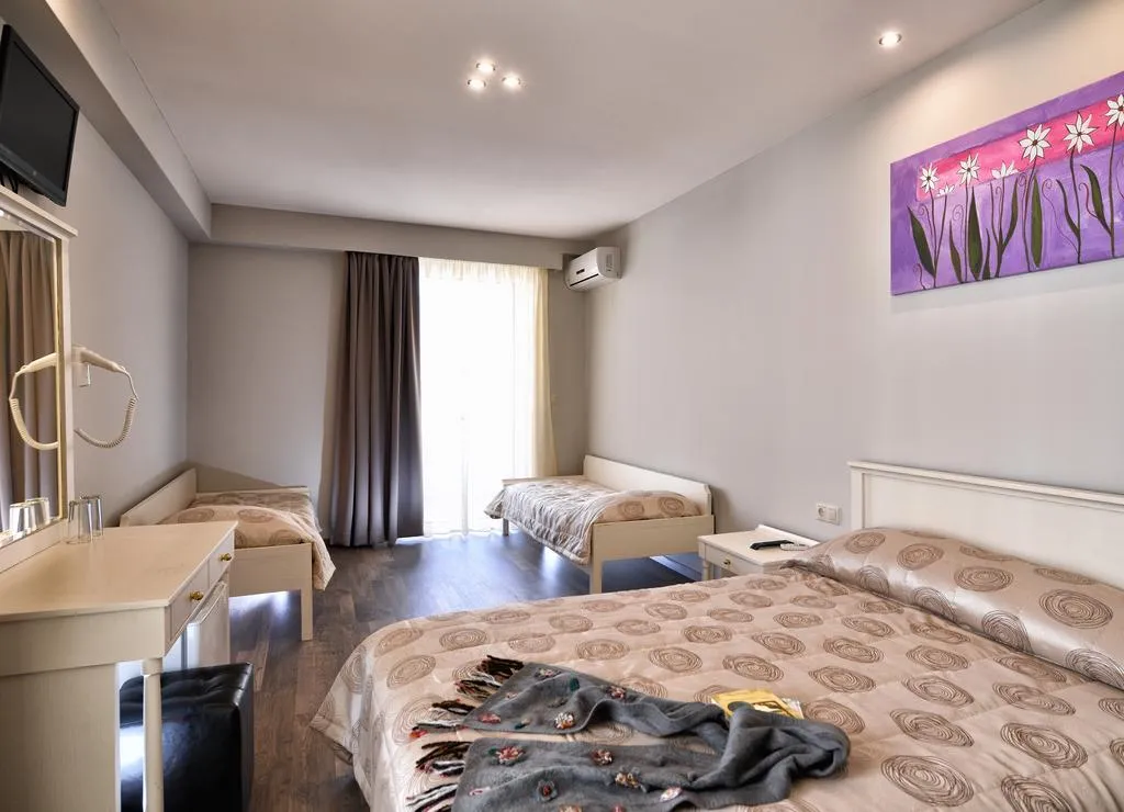 Room, Irini, Crete