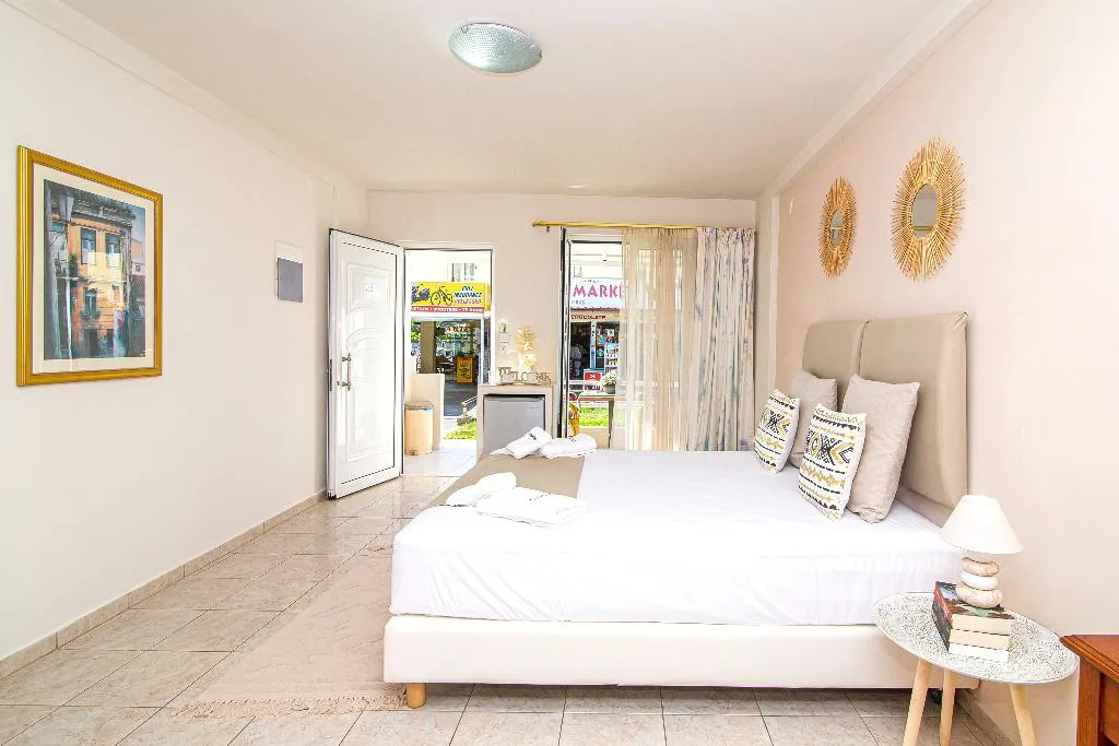 DOUBLE SUPERIOR Room, Malia Despina Apartments, Crete