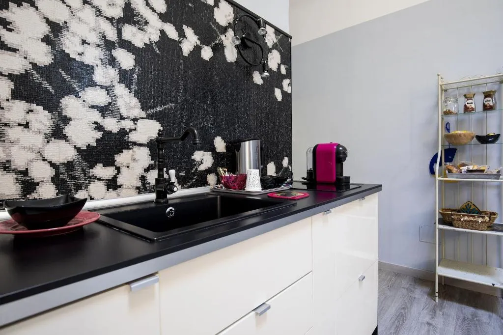 Room, Home&More, Naples