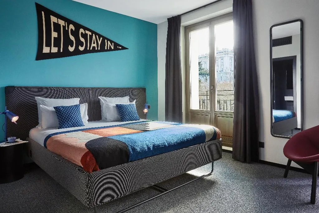 DOUBLE DELUXE Room, The Social Hub Madrid 4*, Madrid