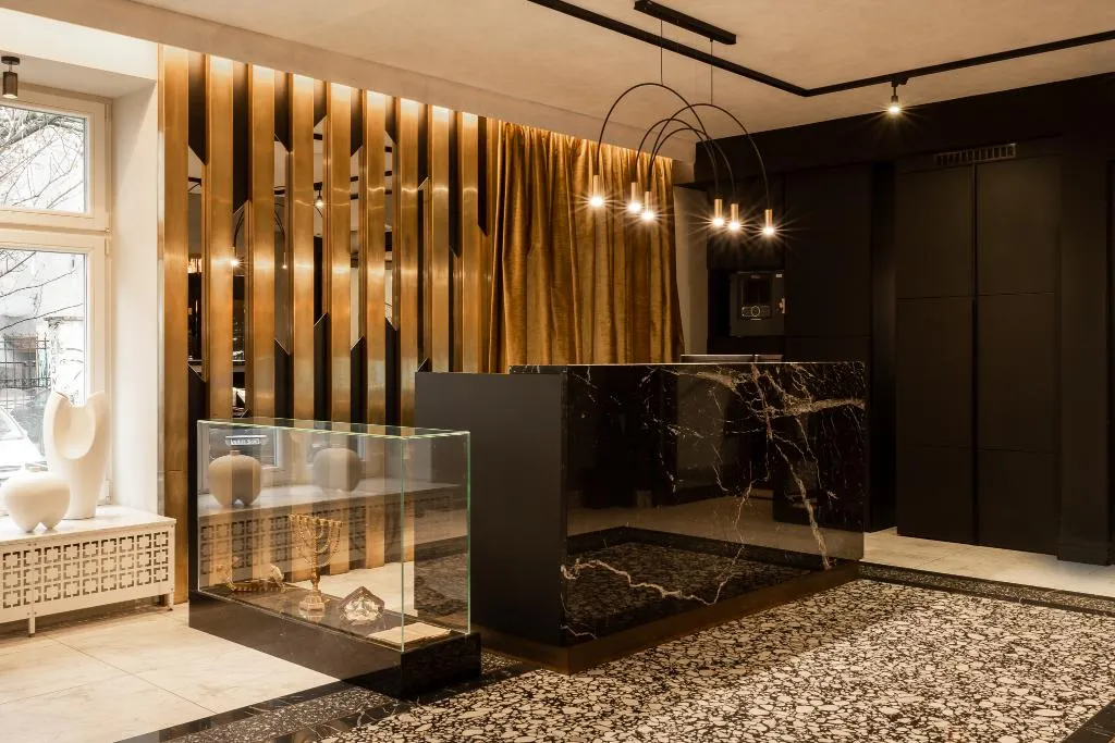 Lobby, M29, Krakow