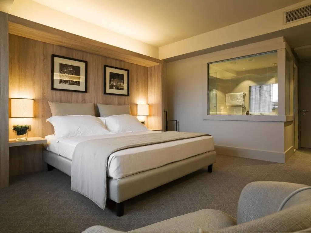 TRIPLE DELUXE Room, A.Roma Lifestyle Hotel, Rome