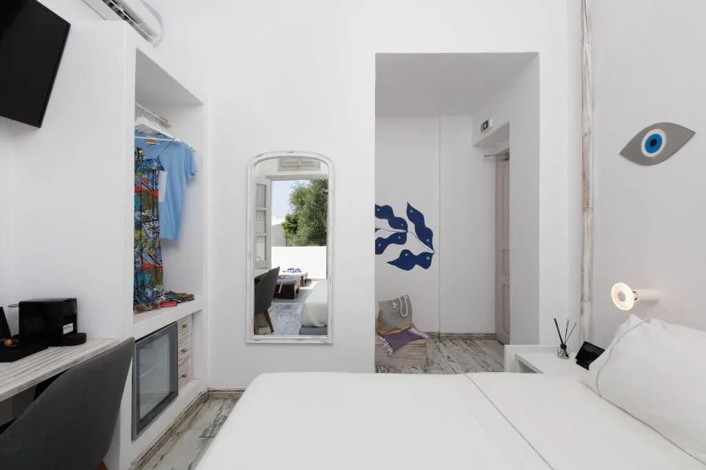 Room, The Museum Project Oia, Santorini