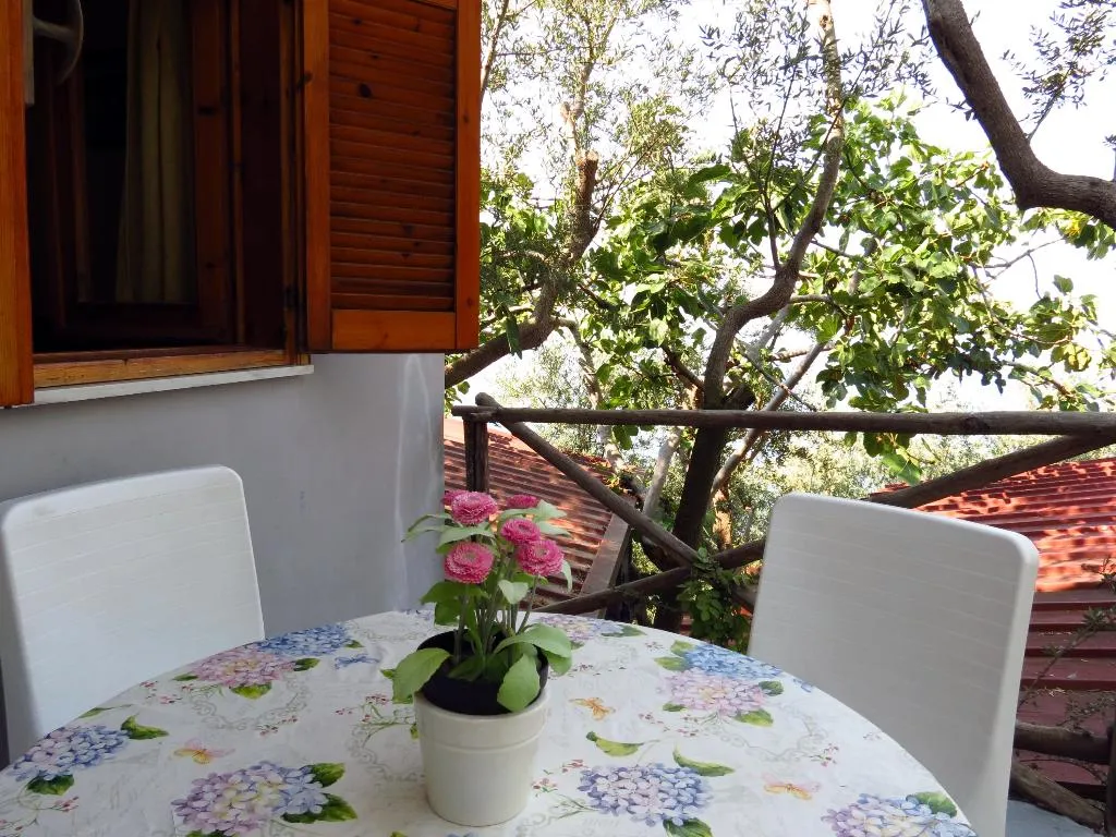 CHALET CAPACITY 2 Room, Baia Serena, Naples