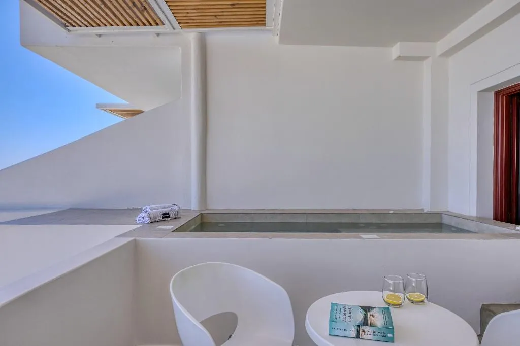 SUITE DELUXE SEA VIEW Room, splendour hotel and suites, Santorini