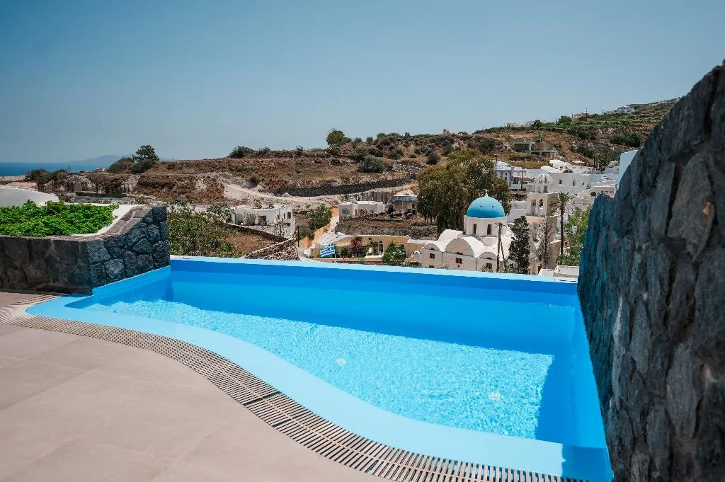 SUITE WITH PRIVATE POOL Room, Amphitrite Suites Santorini, Santorini