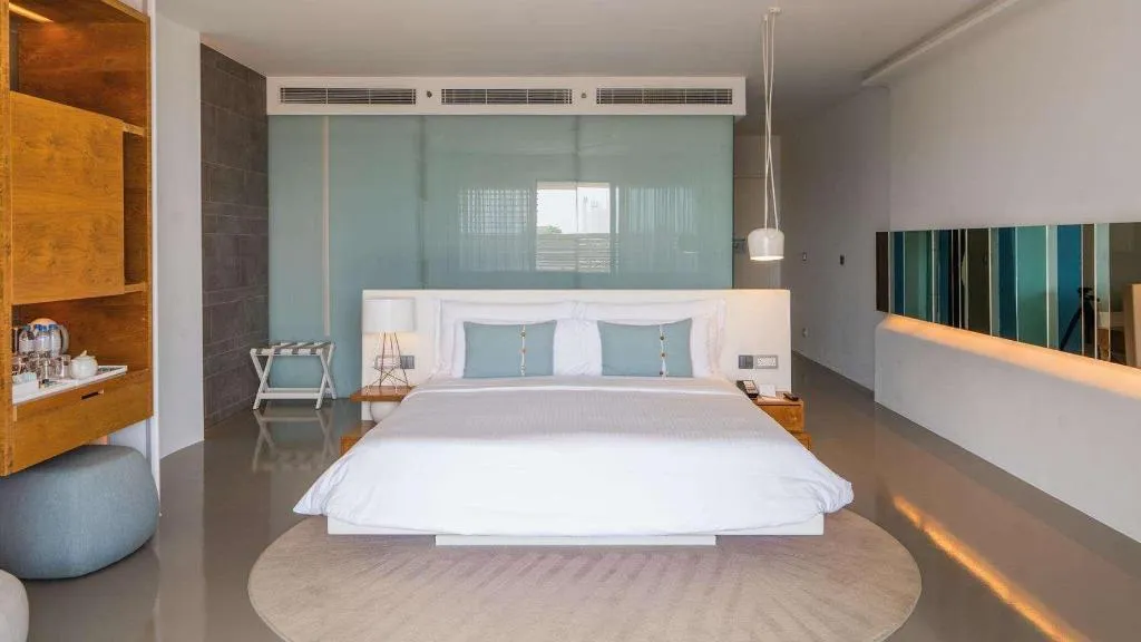 DOUBLE KING SIZE BED Room, Nikki Beach Resort & Spa Dubai, Dubai