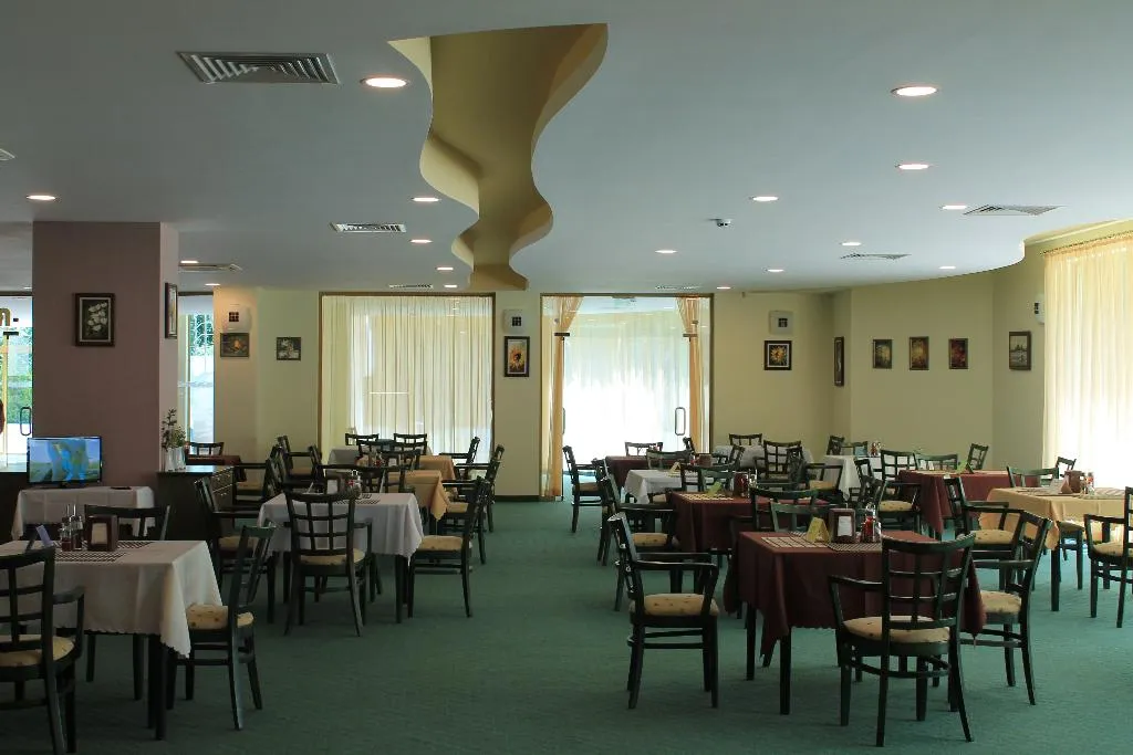 Restaurant, Palma, Varna
