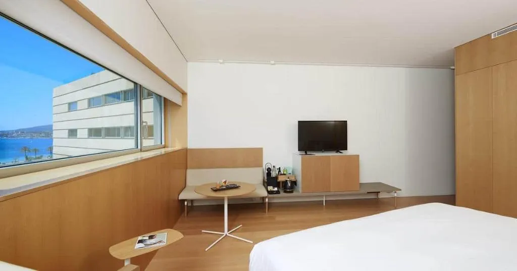 DOUBLE WITH VIEWS Room, Melia Palma Bay, Majorca