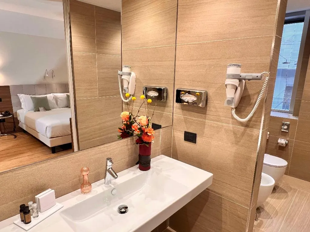 DOUBLE QUEEN SIZE BED Room, Best Western Hotel City, Milan