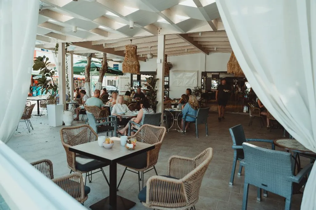 Terrace, Zafiria, Crete