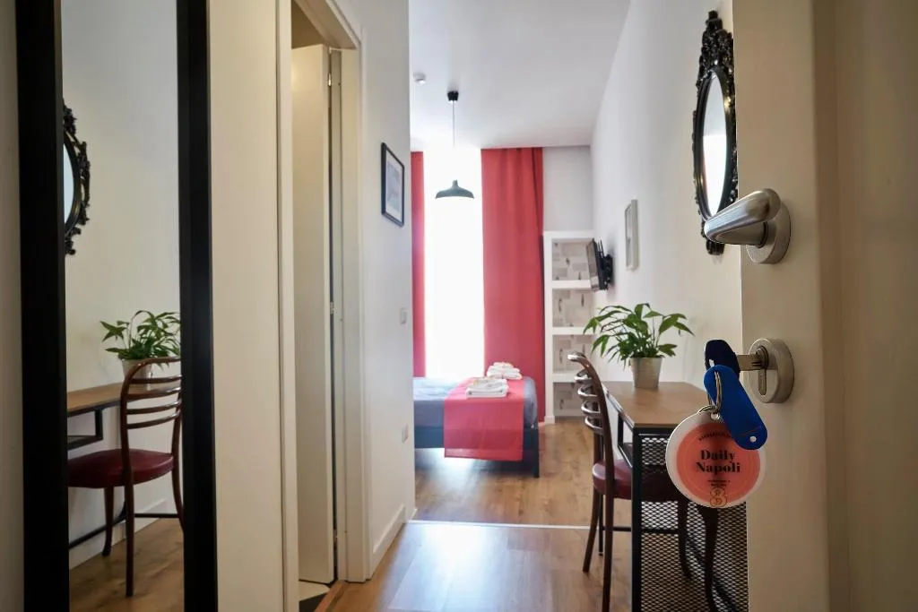 Room, Daily Napoli, Naples