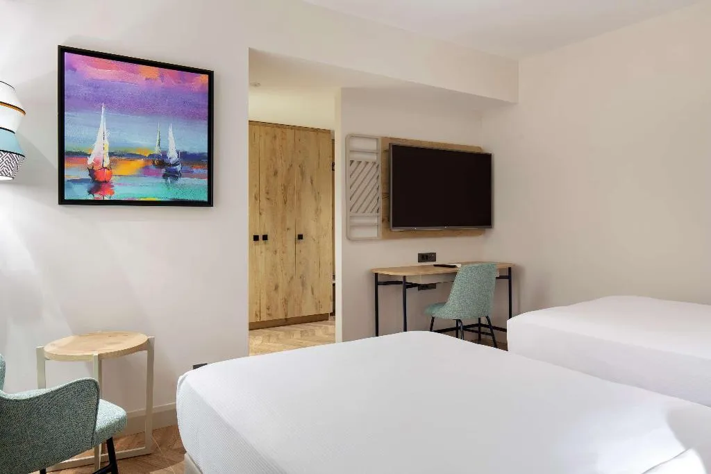 TWIN DELUXE Room, DoubleTree By Hilton Bodrum Isıl Club Resort, Bodrum