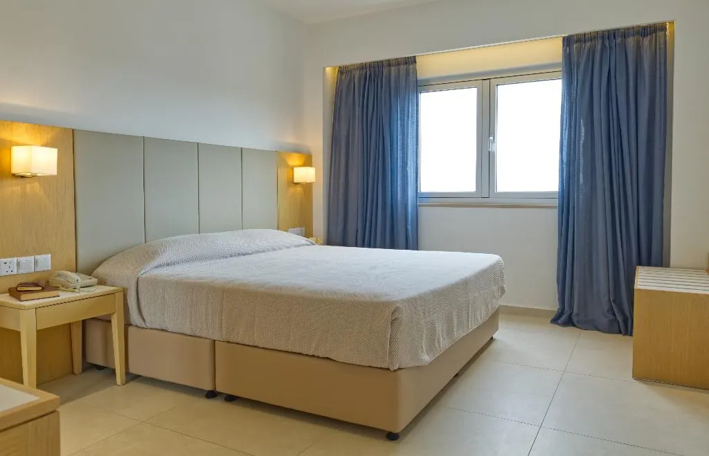 SUITE SIDE SEA VIEW ONE BEDROOM Room, Sunrise Oasis Hotel & Waterpark, Cyprus