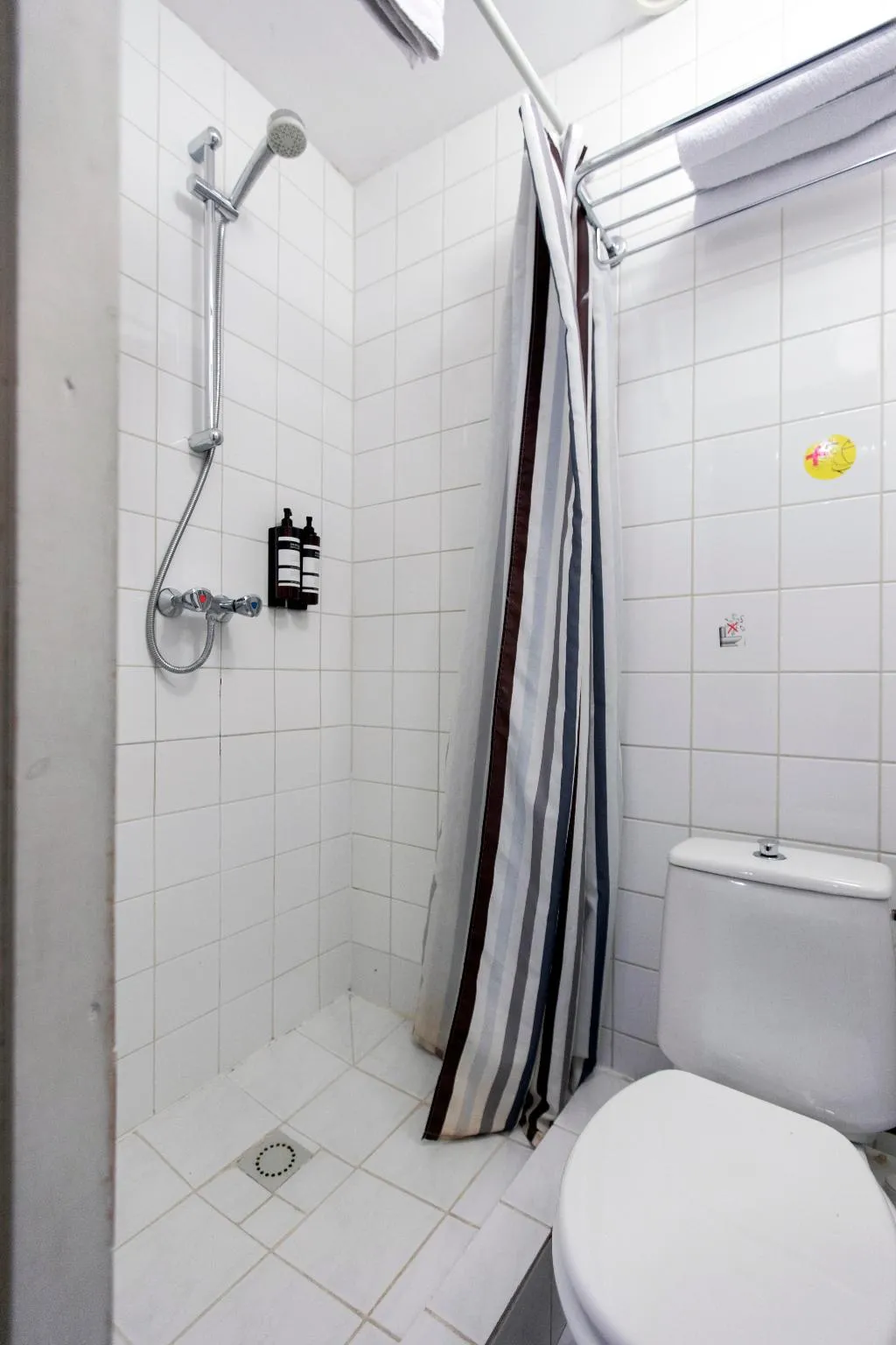 SINGLE ECONOMY Room, Quentin England Hotel, Amsterdam