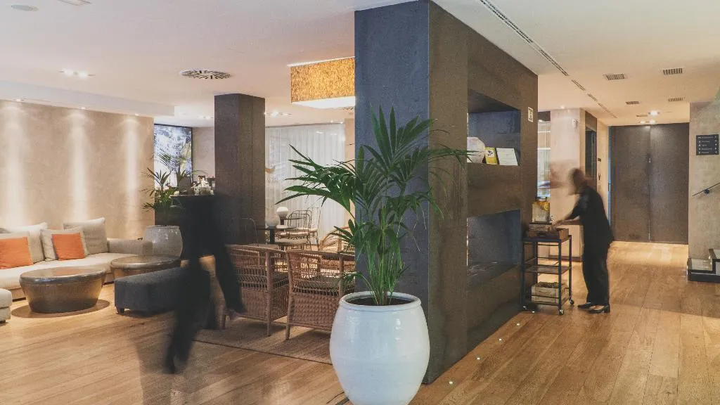 Lobby, Zenit Abeba, Madrid