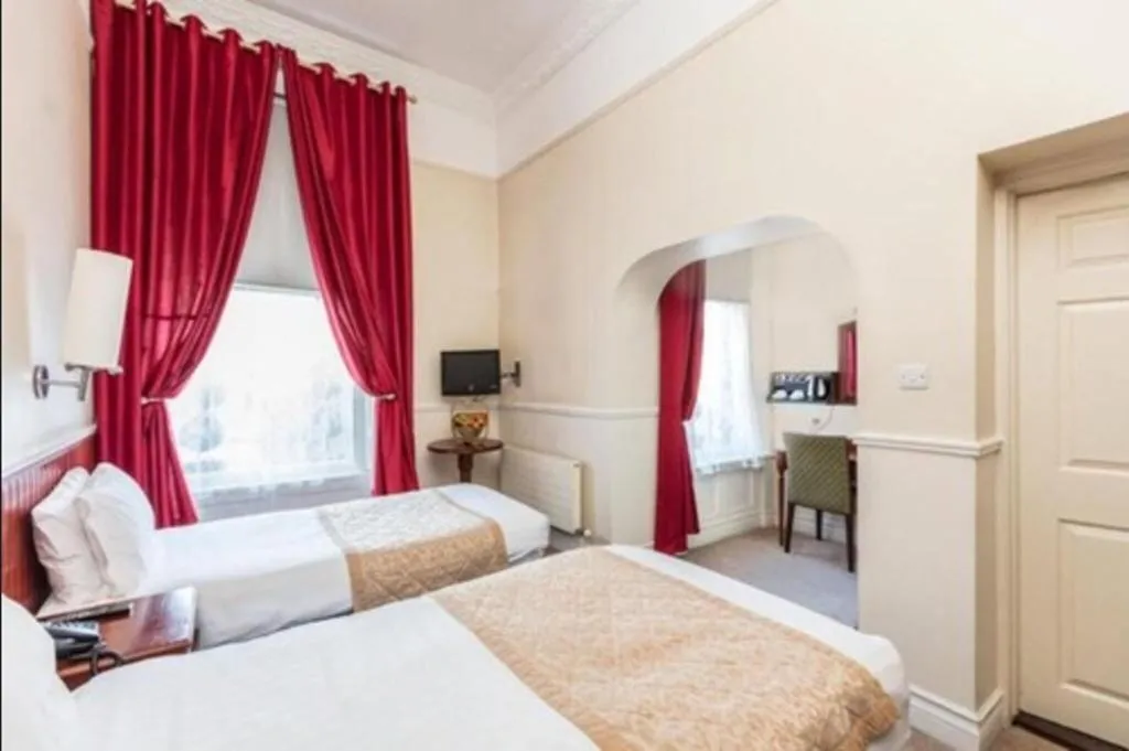 Room, The Lansdowne Hotel, Dublin