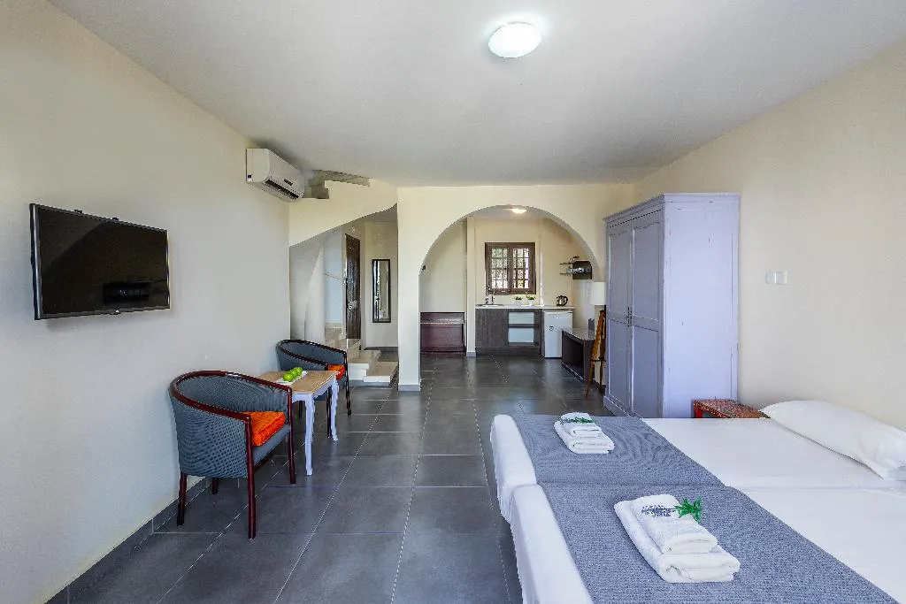 FAMILY ROOM STANDARD Room, Latchi Family Resort, Cyprus